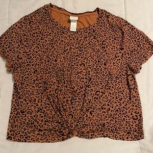 H&M Cheetah print crop top